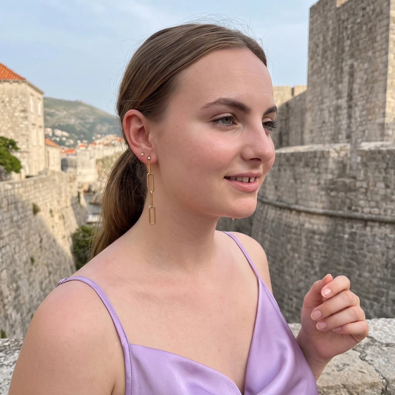 Chain earrings — worn on a getaway, gold | SKU: lespendantes