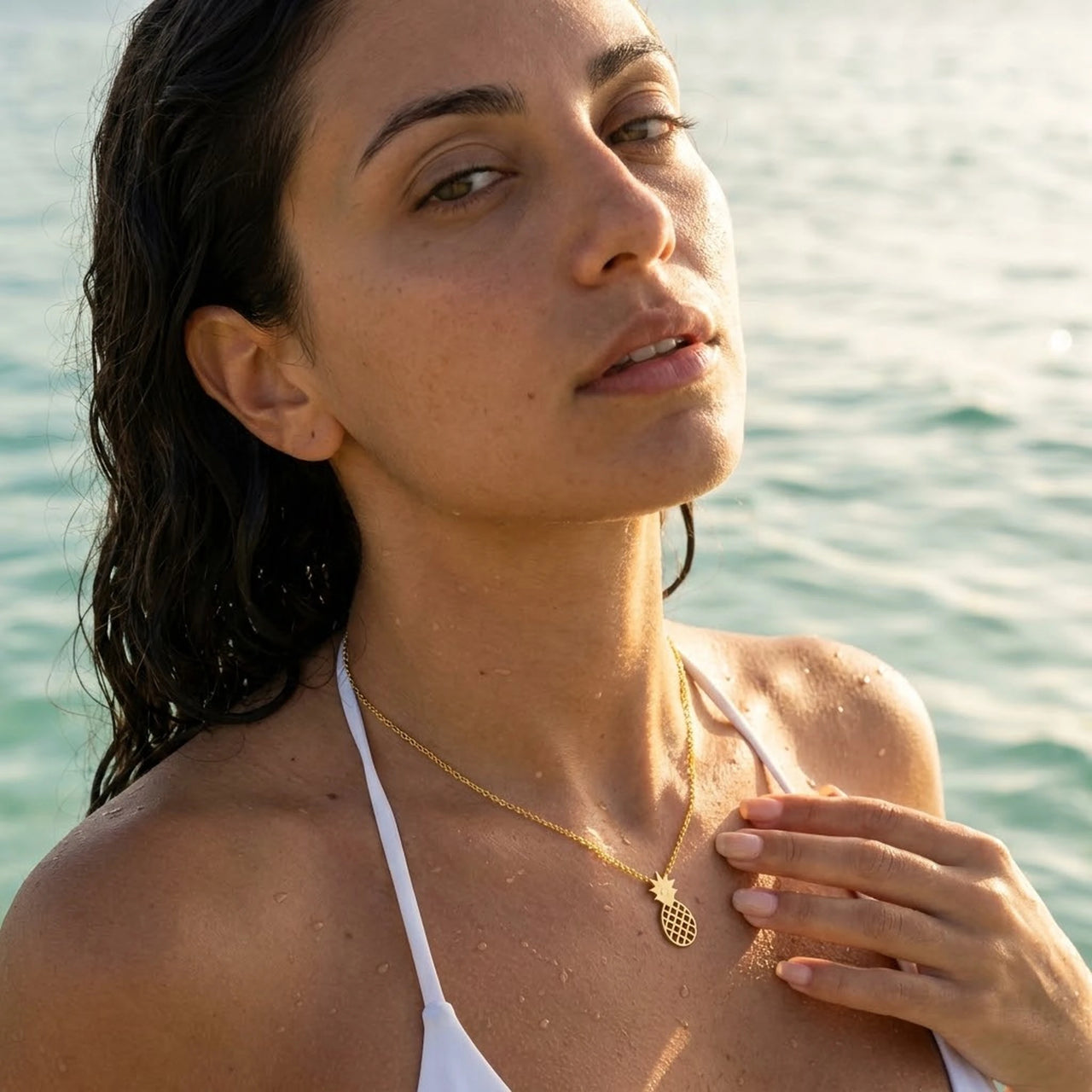 Stainless steel necklace — worn in the water, waterproof, gold | SKU: 8050907-gold