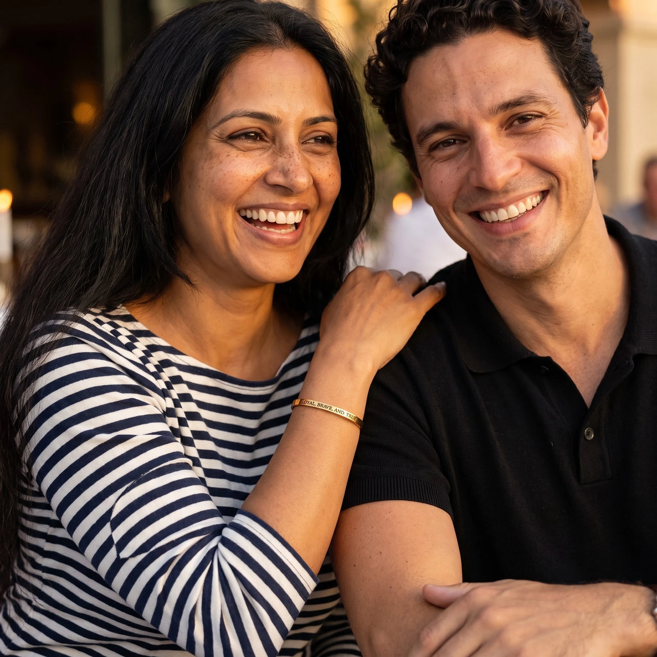 Engraved bracelet — worn by a couple, gold | SKU: lbat-g